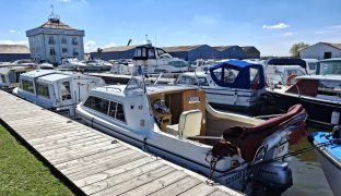 Viking 20 - DOOGIE  - 4 Berth Inland cruiser 