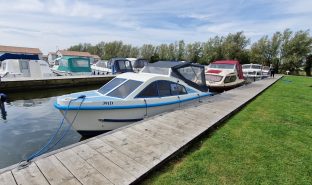 Barnes 20 - DIPPER - 2 Berth Weekender 