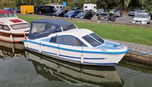 Barnes 20 - DIPPER - 2 Berth Weekender 