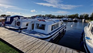 MALVERN LIGHT 2 - 4 Berth Inland Cruiser