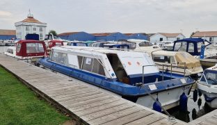 Calypso 28 - MARIGOLD - 4 Berth Inland Cruiser