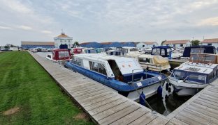 Calypso 28 - MARIGOLD - 4 Berth Inland Cruiser