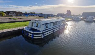 Bounty Buccaneer - ARIANA - 4 Berth Inland Cruiser