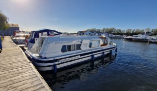Weymouth Light 2 - 6 Berth Inland Cruiser 