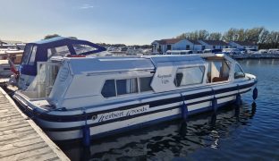 Weymouth Light 2 - 6 Berth Inland Cruiser 