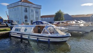 Weymouth Light 2 - 6 Berth Inland Cruiser 