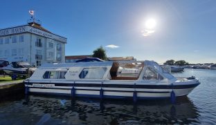 Weymouth Light 2 - 6 Berth Inland Cruiser 