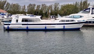 Fair Entrepreneur 40 - Delight 2 - 8 Berth Inland river cruiser