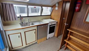 Fair Entrepreneur 40 - Delight 2 - 8 Berth Inland river cruiser