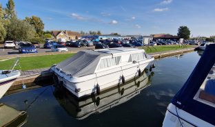 Calypso 28 - Norfolk Dream - 4 Berth Inland Cruisers