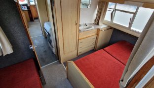 Buccaneer 30 - Evesham Light 2 - 5 Berth Forward cockpit, inland cruiser