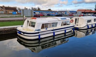 Buccaneer 30 - Evesham Light 2 - 5 Berth Forward cockpit, inland cruiser