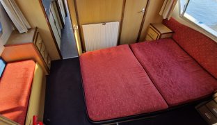 Alphacraft 34 - Shimmering Light 2 - 2 Berth Boat