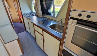Alphacraft 34 - Shimmering Light 2 - 2 Berth Boat