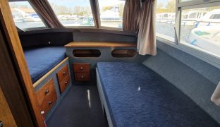 Alphacraft 35 CC - Eastern Light 2  - 5 Berth Inland River Cruiser 
