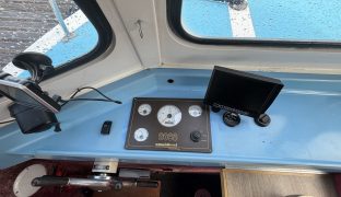 Hampton Safari MK II - Moonshadow - 4 Berth Inland cruiser
