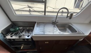 Hampton Safari MK II - Moonshadow - 4 Berth Inland cruiser