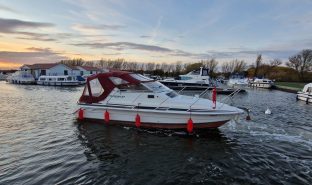 Fairline Targa 27 - TASHA   - 4 Berth Sports Cruiser 