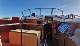 Aquafibre Entrepreneur 44 - Hakuna Matata - 10 Berth Inland Cruiser