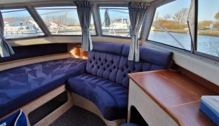 Alphacraft 35 CC - SWIFT - 2 Berth Sliding canopy, center cockpit inland river cruiser