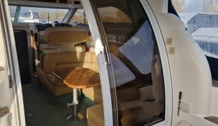 Sealine 330 Statesman - Fifty Fifty - 6 Berth Flybridge motor cruiser