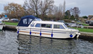 Viking 23 - Little Moll - 4 Berth narrow beam Inland river cruiser 