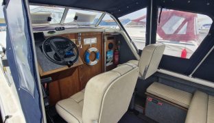 Viking 23 - Little Moll - 4 Berth narrow beam Inland river cruiser 