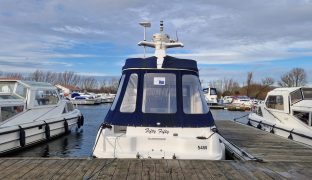 Sealine 330 Statesman - Fifty Fifty - 6 Berth Flybridge motor cruiser