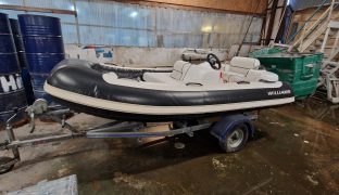 Williams Jet Tenders Turbojet 325 - High-performance luxury tender