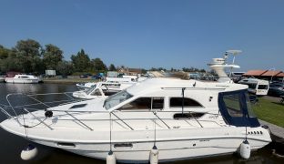 Sealine 330 Statesman - Fifty Fifty - 6 Berth Flybridge motor cruiser