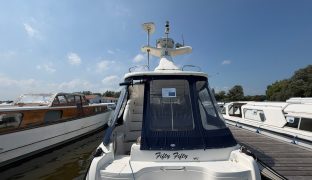 Sealine 330 Statesman - Fifty Fifty - 6 Berth Flybridge motor cruiser