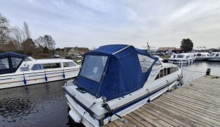 Bounty 27 - Glittering Waters - 2 Berth Inland Cruiser 