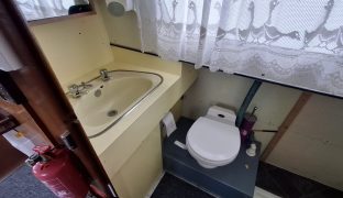 Hampton Safari MK II - HARLEQUIN - 4 Berth Inland cruiser