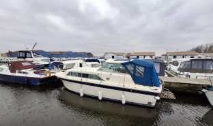 Fairline Mirage 29 - MOET - 5 Berth Inland cruiser