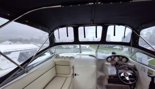 RINKER 250 FIESTA VEE - Chilli Pepper  - 4 Berth Sports Cruiser 