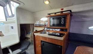 RINKER 250 FIESTA VEE - Chilli Pepper  - 4 Berth Sports Cruiser 