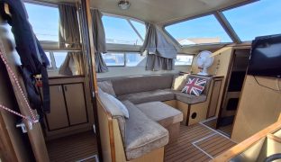 Faircraft 33 DC (Encounter) - OTIUM - 6 Berth Fixed canopy, dual steering with inboard engine