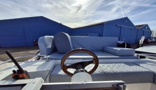 Faircraft 33 DC (Encounter) - OTIUM - 6 Berth Fixed canopy, dual steering with inboard engine