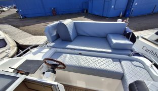 Faircraft 33 DC (Encounter) - OTIUM - 6 Berth Fixed canopy, dual steering with inboard engine