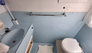 Alphacraft 35 - INDULGENCE - 6 Berth Inland cruiser 