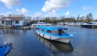 Horizon 35 - Sail Away11 - 5 Berth Inland cruiser 