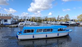 Horizon 35 - Sail Away11 - 5 Berth Inland cruiser 