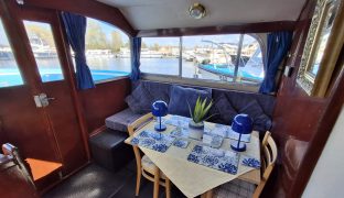 Horizon 35 - Sail Away11 - 5 Berth Inland cruiser 