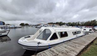Alpha 34 - Weymouth Light 2 - 6 Berth Inland Cruiser 