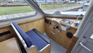 Alpha 34 - Weymouth Light 2 - 6 Berth Inland Cruiser 