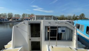 Alphacraft 35 - INDULGENCE - 6 Berth Inland cruiser 