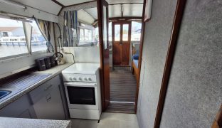 Dawncraft 30 - Yorkshire Rose - 5 Berth Inland cruiser 