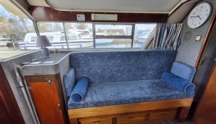 Dawncraft 30 - Yorkshire Rose - 5 Berth Inland cruiser 