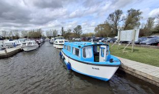 Hampton MK3 - Amy May - 4 Berth Boat