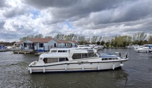 Haines Built Aquafibre Pearl 38 - Kir Royal - 4 Berth Inland cruiser 